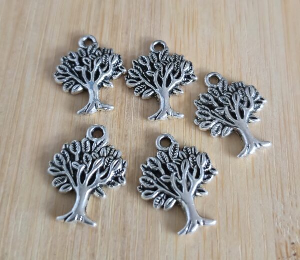 bedel levensboom tibetaans zilver 21.3 mm x 16.5 mm 5 stuks