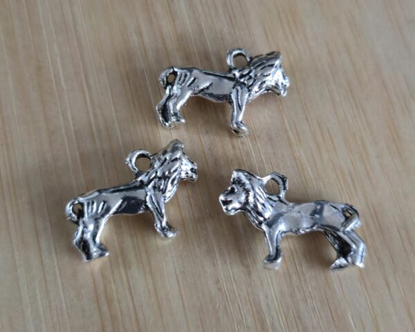 bedel leeuw zilver 21 mm x 15 mm 3 stuks