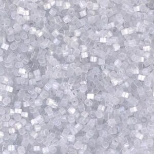 676 miyuki delica 11/0 pale grey silk satin