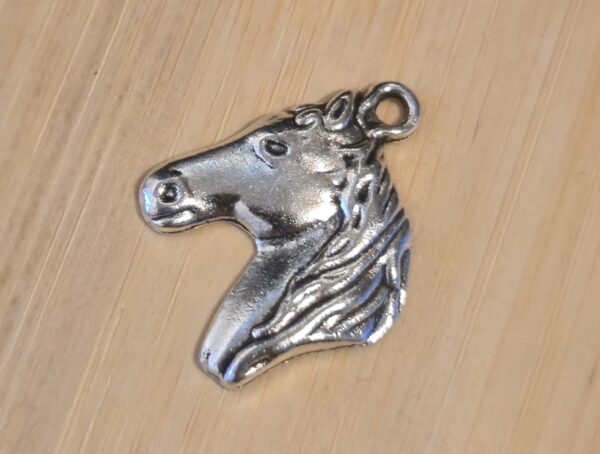 bedel paardenhoofd zilver 13 mm x 29 mm