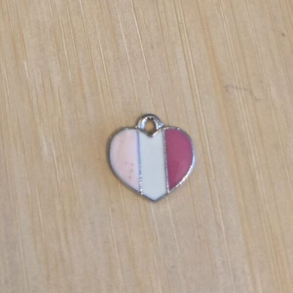 bedel hart zilver emaille fuchsia-wit -roze 12 mm x 12 mm