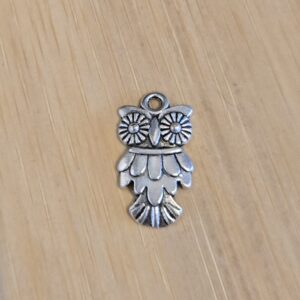 bedel tibetaans zilver uil 16 mm x 11 mm