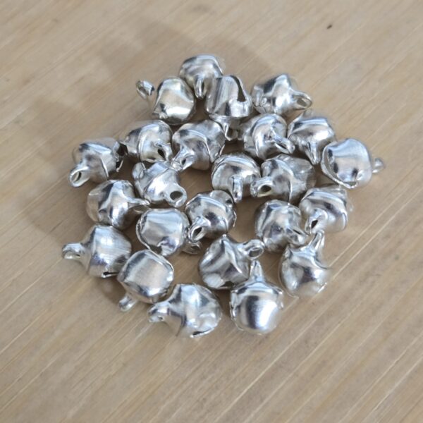 hanger belletjes zilver 6 mm 25 stuks