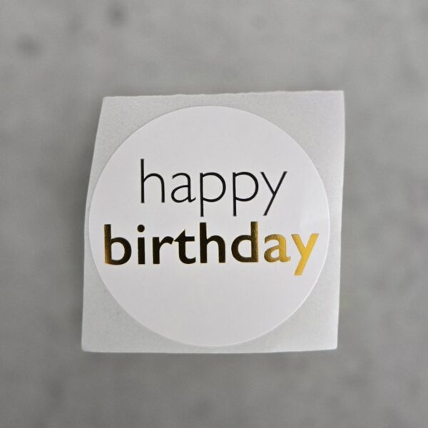 sticker rond wit happy birthday 4 cm 10 stuks