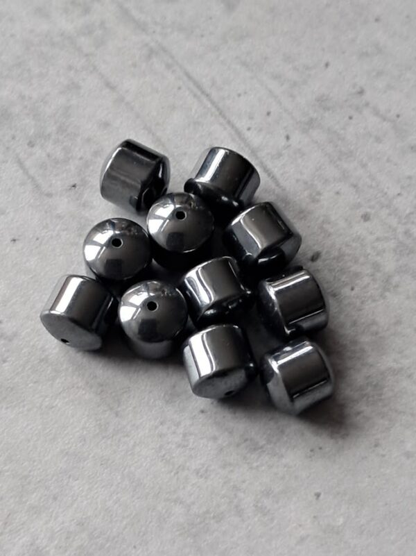 hematiet kraal tonnetje 6 mm 10 stuks