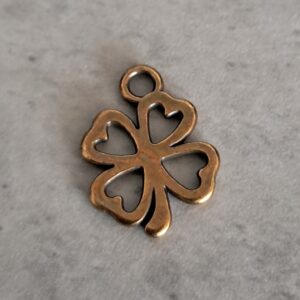 bedel brons klavertje 4 (open) 16 mm x 11 mm