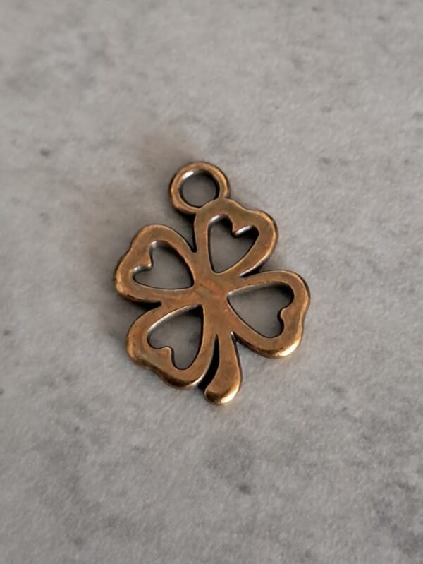 bedel brons klavertje 4 (open) 16 mm x 11 mm