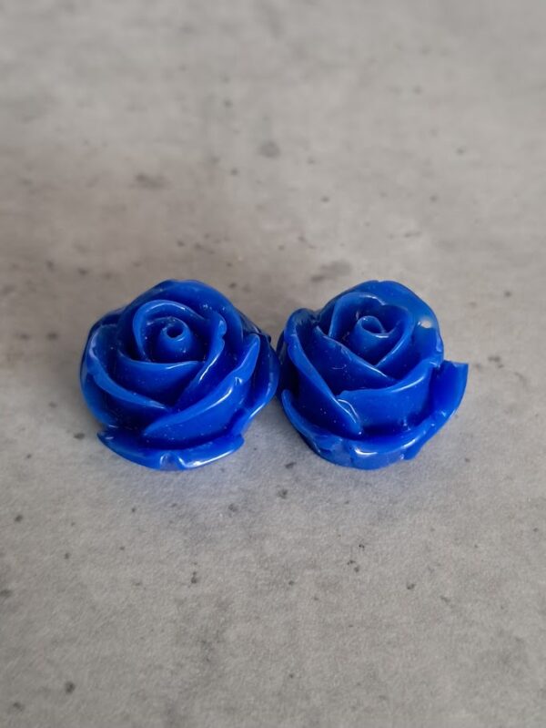 kraal kunststof roos blauw 18 mm 2 stuks