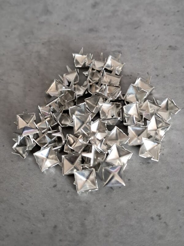 studs zilver vierkant 7 mm x 7 mm 50 stuks
