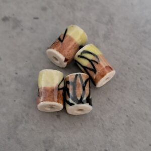 kraal keramiek tonnetje 10 mm x 6 mm 4 stuks