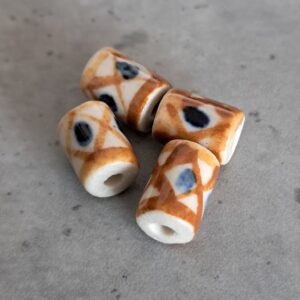 kraal keramiek tonnetje 10 mm x 6 mm 4 stuks