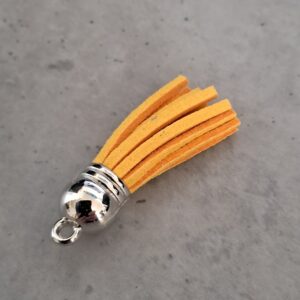 kwastje imitatieleer 38 mm oker geel