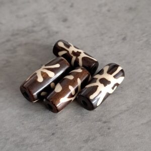 kraal hout met hars 16 mm x 6 mm 4 stuks
