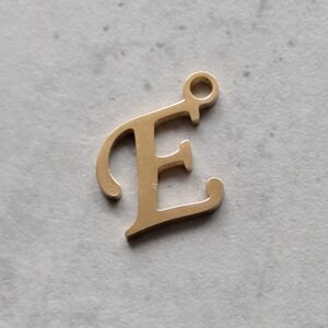 bedel goud letter E 14 mm