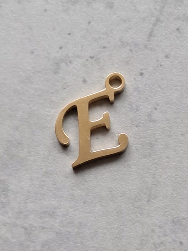 bedel goud letter E 14 mm