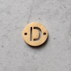 connector goud initial D 10 mm