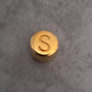 kraal DQ goud 7 mm letter S