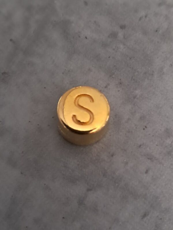 kraal DQ goud 7 mm letter S