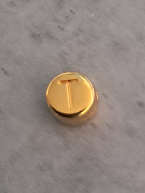 kraal DQ goud 7 mm letter T