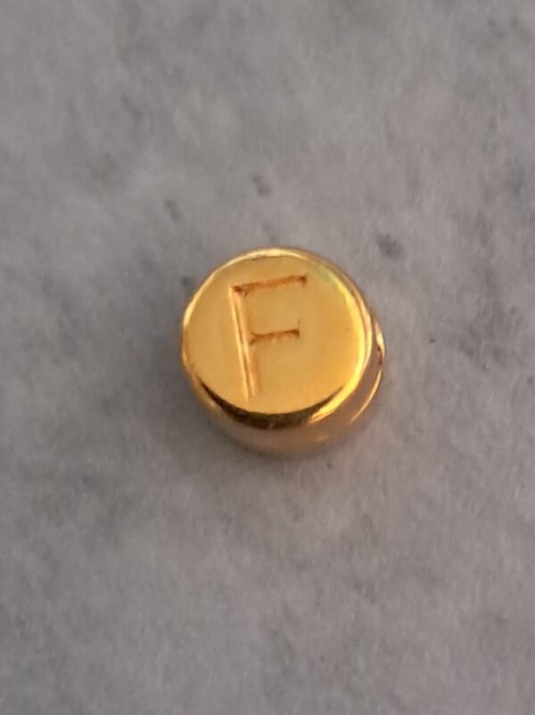 kraal DQ goud 7 mm letter F