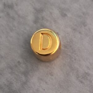 kraal DQ goud 7 mm letter D