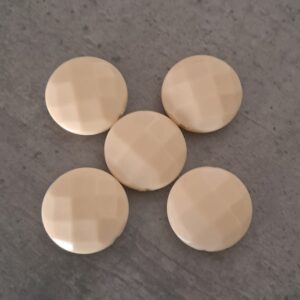 kunststof kraal plat crème facet geslepen 24 mm 5 stuks
