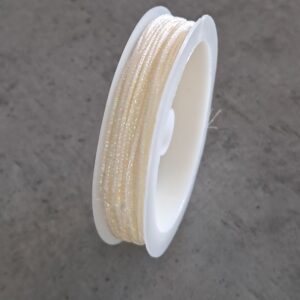 macramé draad gevlochten 0.8 mm off white metallic rol 10 meter