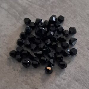 kraal bicone zwart 4 mm 50 stuks
