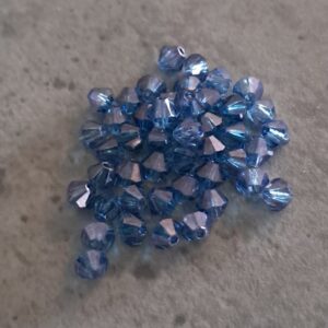 kraal bicone crystal blue luster 4 mm 50 stuks
