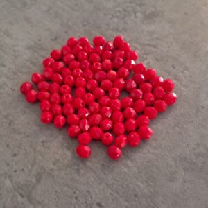 kraal facet opaque red 4 mm 100 stuks