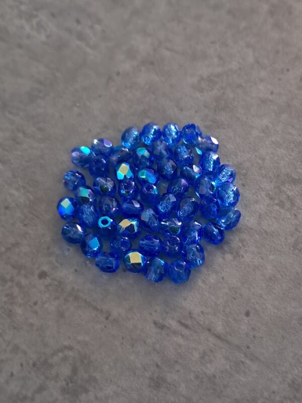 kraal facet saphire blue 4 mm 50 stuks
