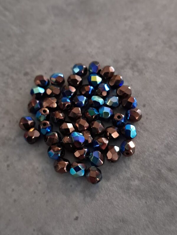 facet jet bronze 4 mm 50 stuks