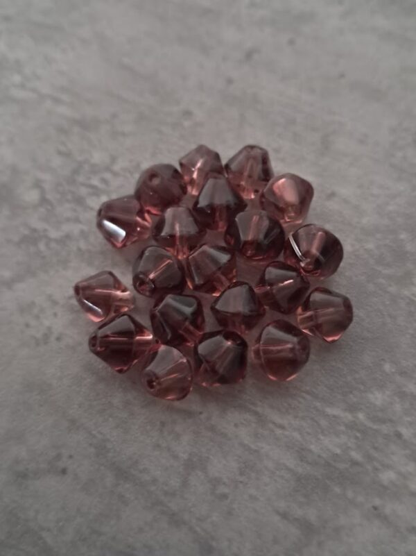 kraal glas piramide lila 5 mm 20 stuks