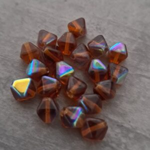 kraal glas piramide bruin 5 mm 20 stuks