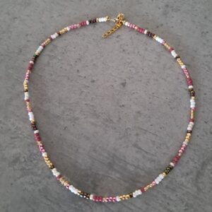 Workshop ketting maken donderdag 10 juli 2025 13.00 uur.