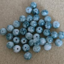 glaskraal gemêleerd 6 mm 39 stuks