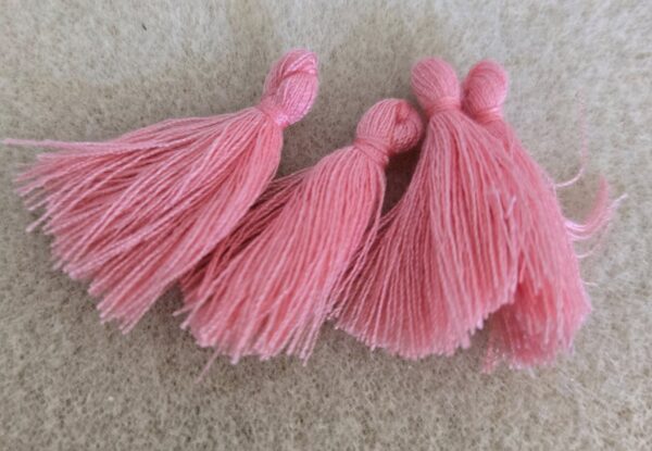 sale kwastje rose 30 mm 4 stuks