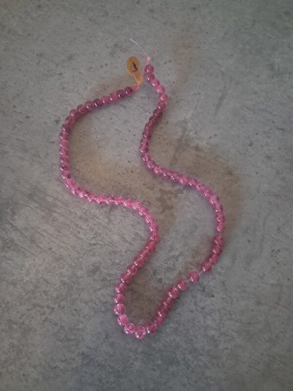 glaskraal roze 6 mm streng ongeveer 55 stuks