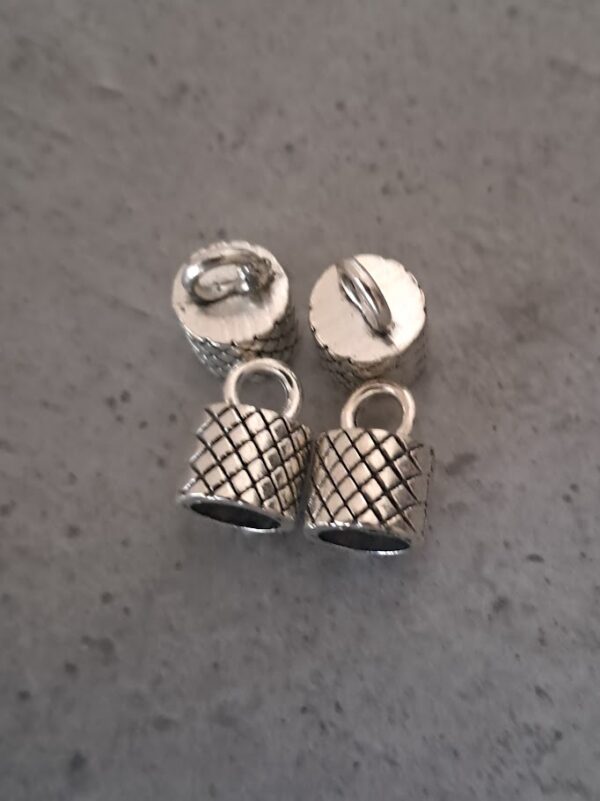 eindkapjes zilver 14 mm x 10 mm 4 stuks