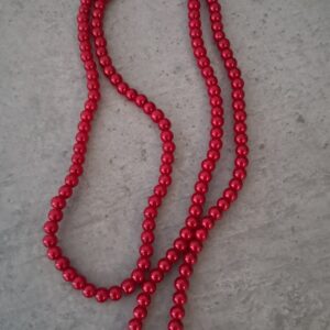 glasparel rood 6 mm streng ongeveer 155 stuks