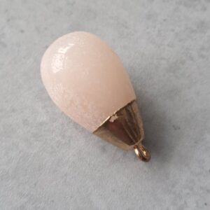 hanger rozenkwarts DQ goud 30 mm