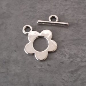 kapittel sluiting zilver bloem 16 mm x 20 mm