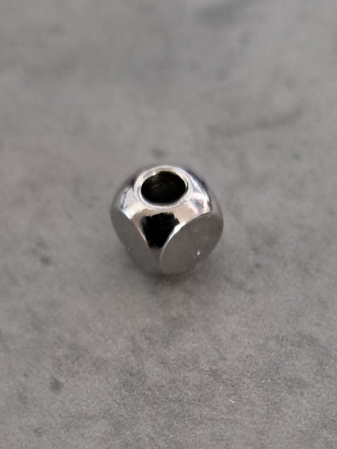 kraal zilver kubus 5 mm x 5 mm