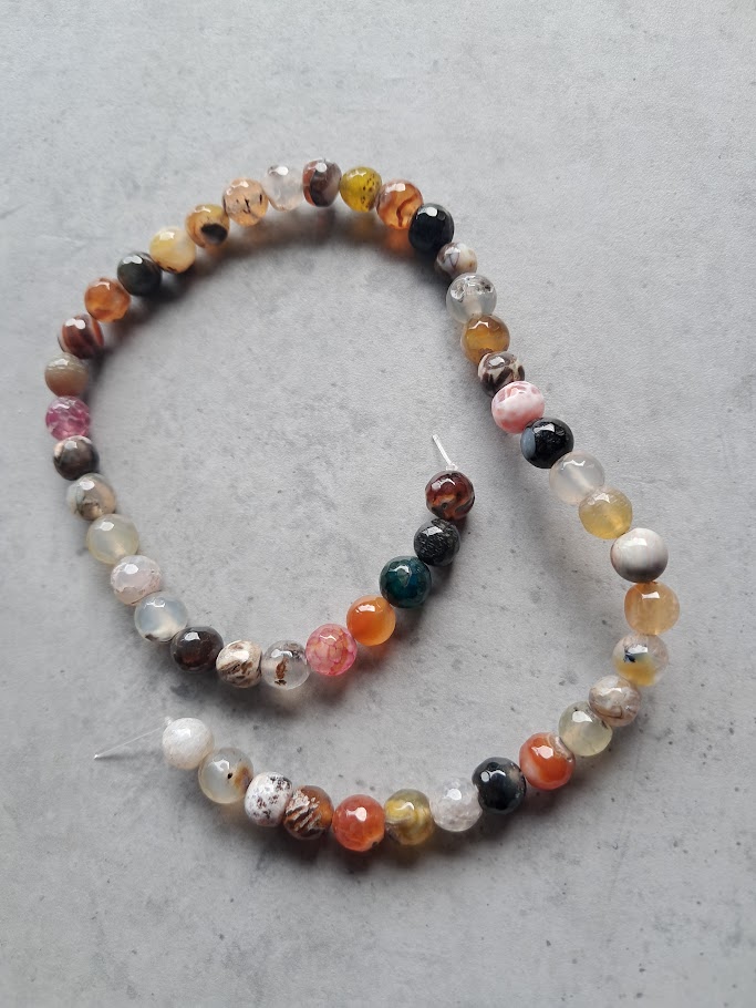 kraal agaat donker mix facet geslepen 8 mm streng 48 stuks