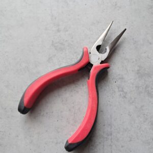 platbektang ribbels rood/zwart