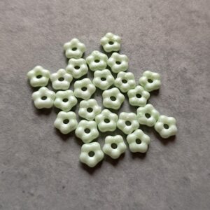 Czech glas spacer bloem neo mint green 5 mm 25 stuks