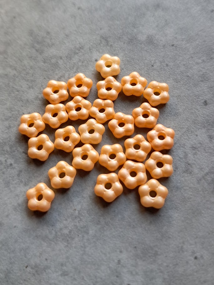 Czech glas spacer bloem peachy orange 5 mm 25 stuks