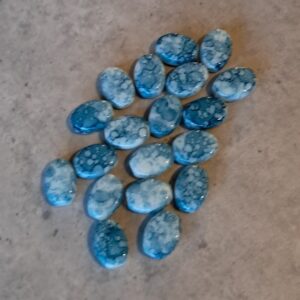 glaskraal ovaal 8 mm x 11 mm adriatic blue silverline 20 stuks