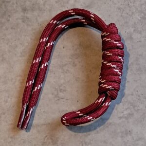 paracord sleutelhanger rust red-white 26 cm x 13.5 cm