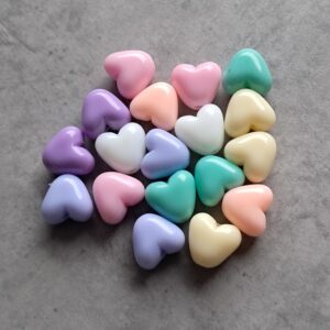 kunststof hartjeskraal kleurenmix 10 mm x 9 mm 20 stuks